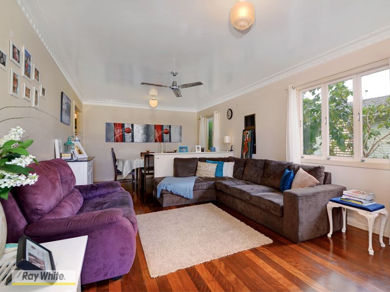 8 Pearl Street, Scarborough, QLD 4020