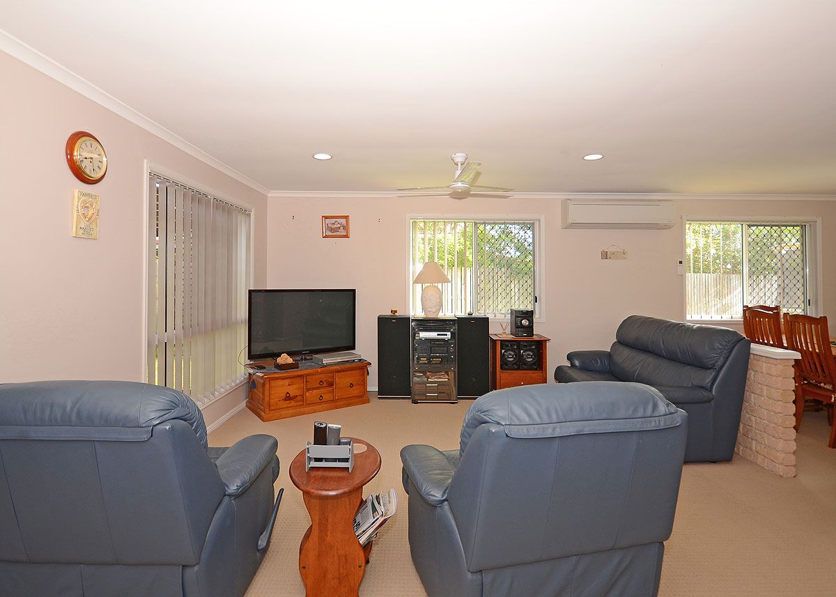 9 Trisha Court, SCARNESS, QLD 4655