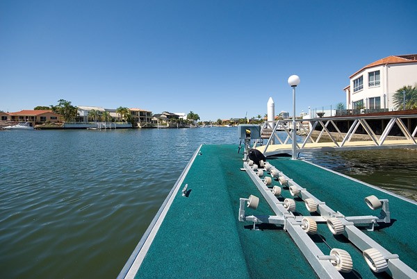 166 Sundance Way, RUNAWAY BAY, QLD 4216