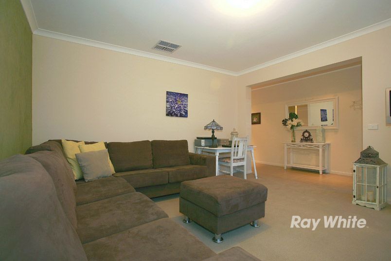 2 Tea Tree Court, LYNDHURST, VIC 3975
