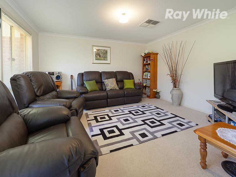 18 Orchard Way, LAVINGTON, NSW 2641