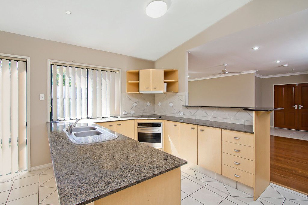 33 Nardoo Street, ROBINA, QLD 4226