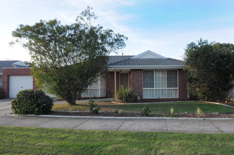 49 Oberon Drive, CARRUM DOWNS VIC 3201
