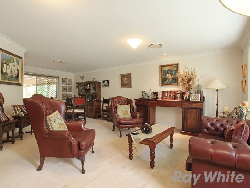 85 Halleys Crescent, BRIDGEMAN DOWNS, QLD 4035
