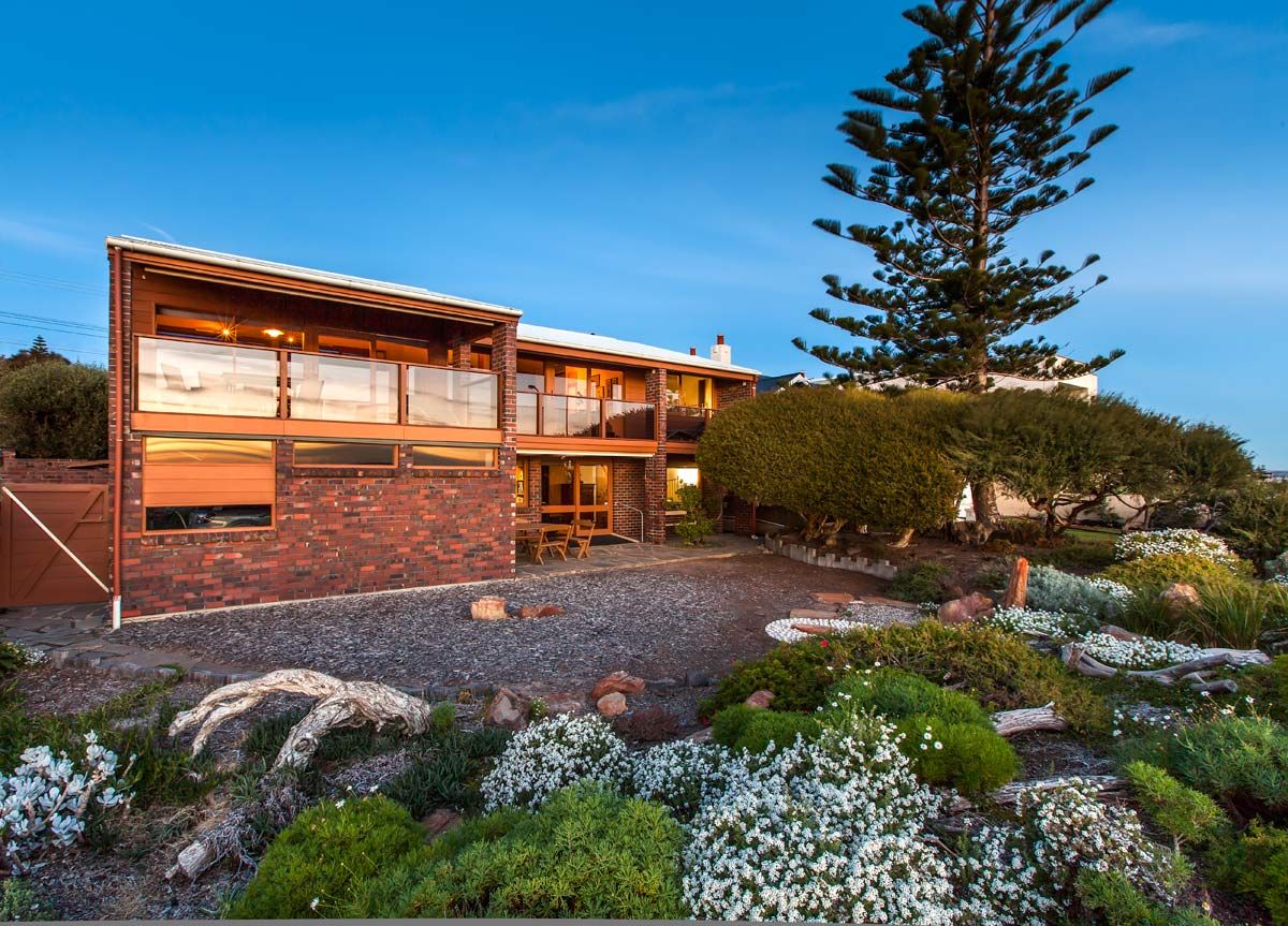 383 The Esplanade, HENLEY BEACH, SA 5022
