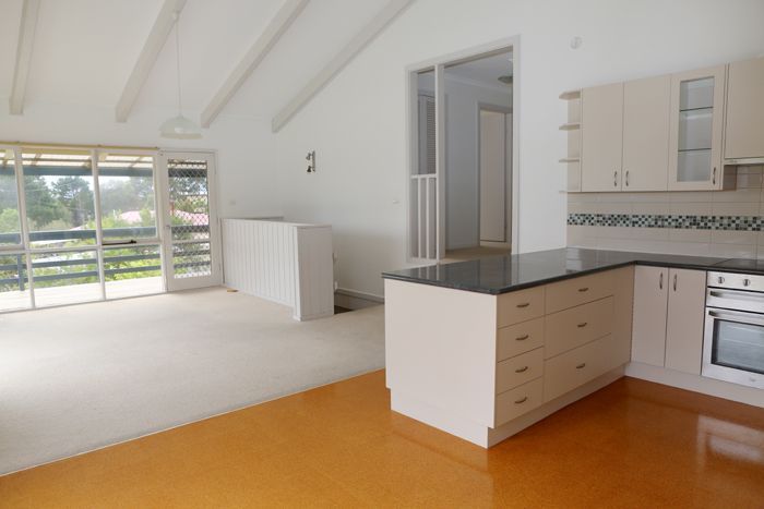 21 Thomson Parade, DALMENY NSW 2546