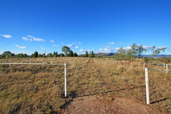 71 Douglas Close, CARWOOLA NSW 2620