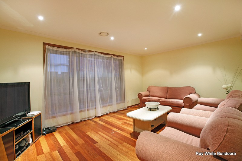 8 Callan Court, MILL PARK, VIC 3082