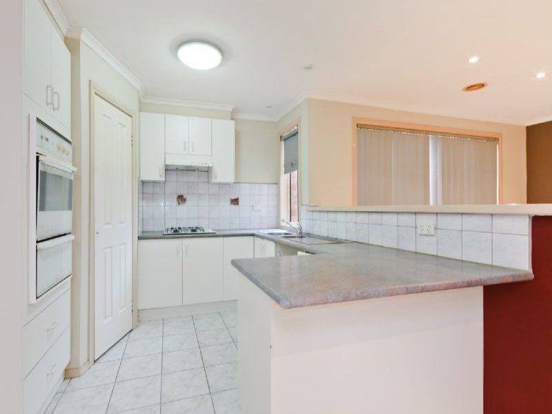10 Sheridan Way, ROXBURGH PARK, VIC 3064