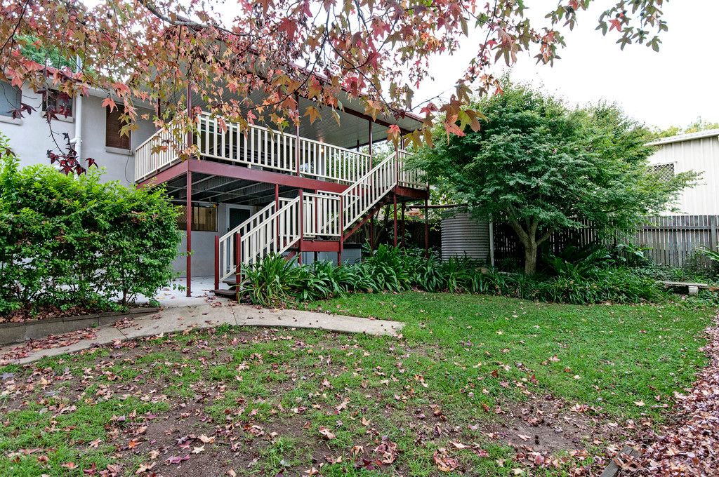 36 Range Street, MOUNT LOFTY, QLD 4350