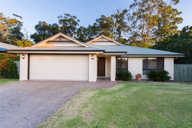 10 Jake Court, MIDDLE RIDGE QLD 4350