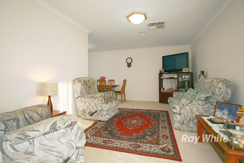 8 Roebourne Mews, CRANBOURNE EAST, VIC 3977