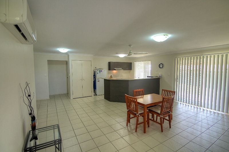34 Angela Place, YAMANTO, QLD 4305