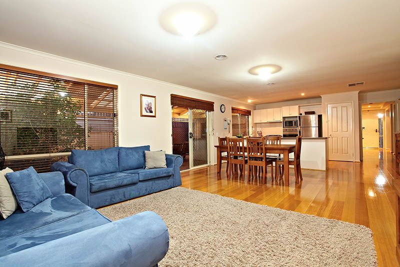 11 Melfin Drive, HILLSIDE, VIC 3037