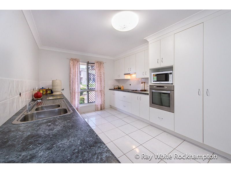 83 Bramble Street, NORMAN GARDENS, QLD 4701