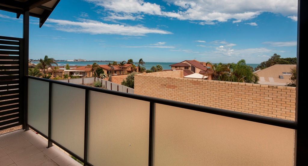 305 Chapman Road, BLUFF POINT WA 6530