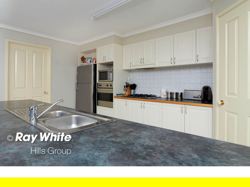 10 Herald Place, BEAUMONT HILLS, NSW 2155
