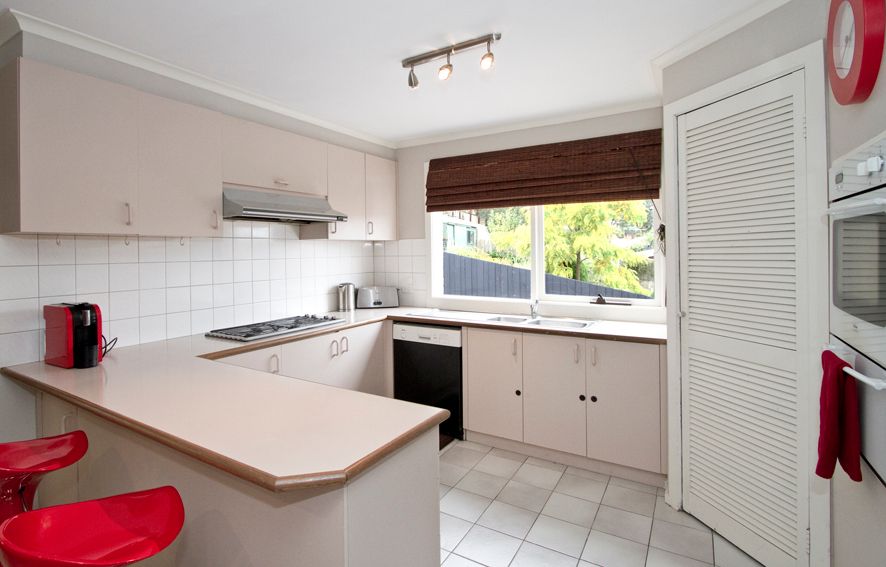 45 Heacham Road, ELTHAM NORTH, VIC 3095