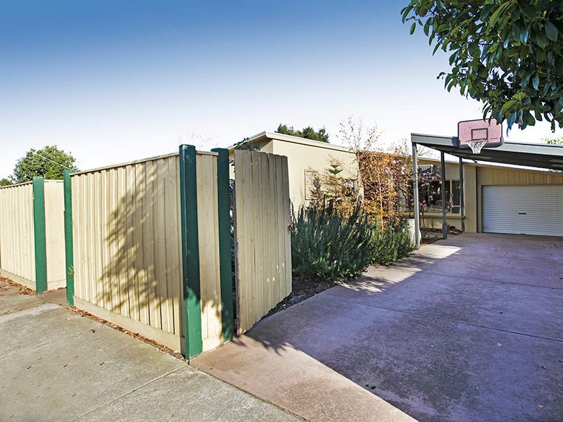 71 North Valley Road, HIGHTON, VIC 3216