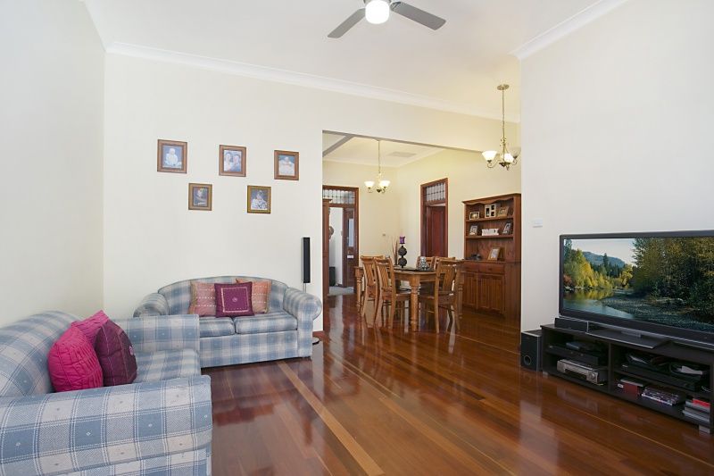 6 First Avenue, RUTHERFORD, NSW 2320