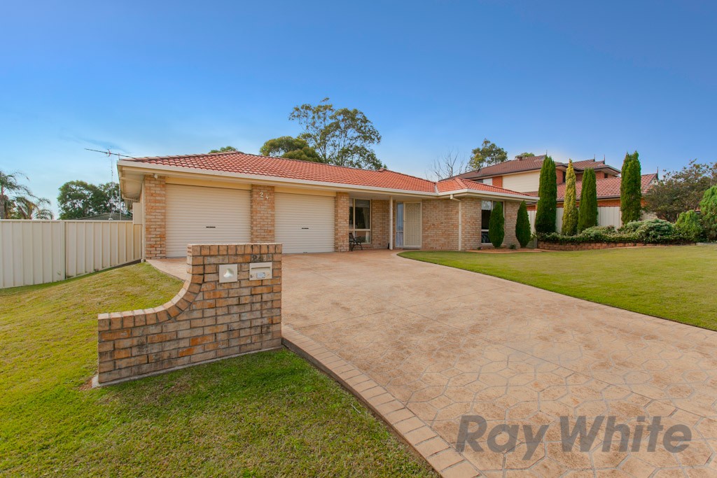 24 Faulkland Cresent, MARYLAND, NSW 2287