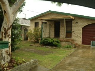 8 Page Avenue, NORTH NOWRA, NSW 2541