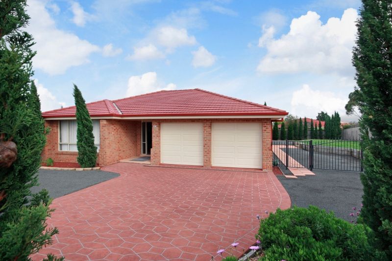24 Caley Street, BOWRAL, NSW 2576