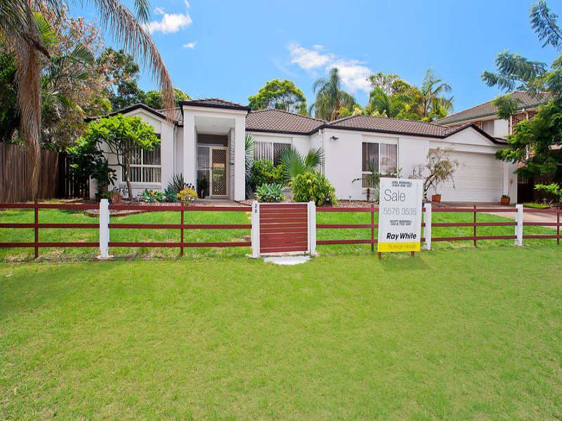 28 Beaconsfield Drive, BURLEIGH WATERS QLD 4220