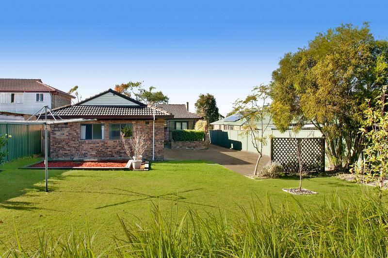 8 Plateau Road, STANWELL TOPS, NSW 2508