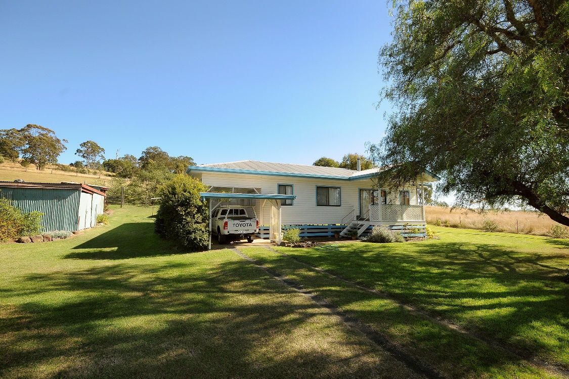 163 Willis Road, MERINGANDAN WEST QLD 4352