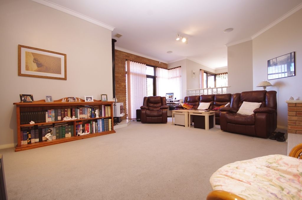 45 Giralt Road, MARANGAROO, WA 6064