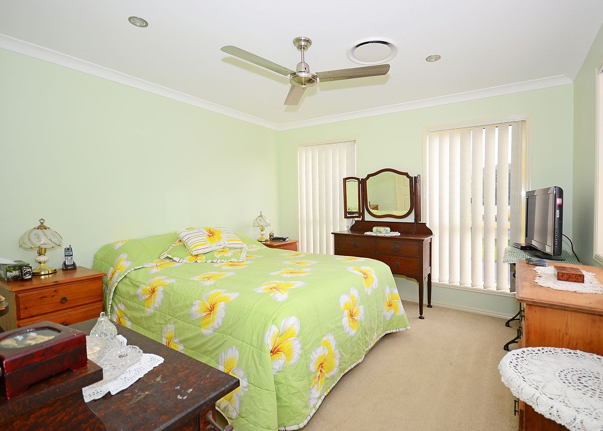 6 Torbanlea Street, HERVEY BAY, QLD 4655