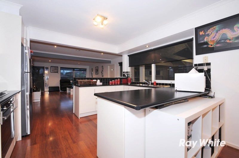 14 Katherine Court, HAMPTON PARK, VIC 3976