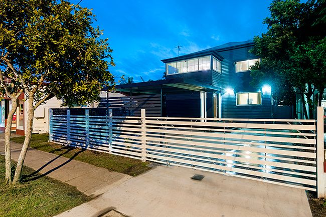 206 Hawthorne Road, HAWTHORNE QLD 4171