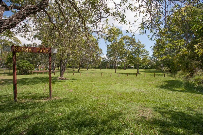 12 Lions Crescent, KIPPA-RING, QLD 4021