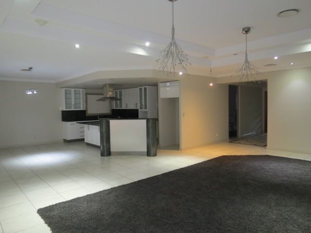 8 Campbell Ford Drive, EMERALD, QLD 4720
