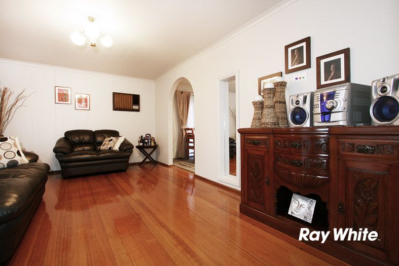 84 Fonteyn Drive, WANTIRNA SOUTH, VIC 3152