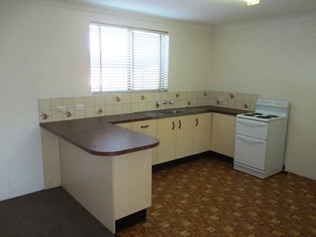 2/43-45 Brinawarr Street, BOMADERRY, NSW 2541