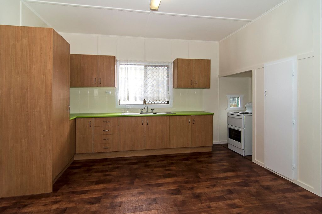 28 McIntyre Street, CENTENARY HEIGHTS, QLD 4350