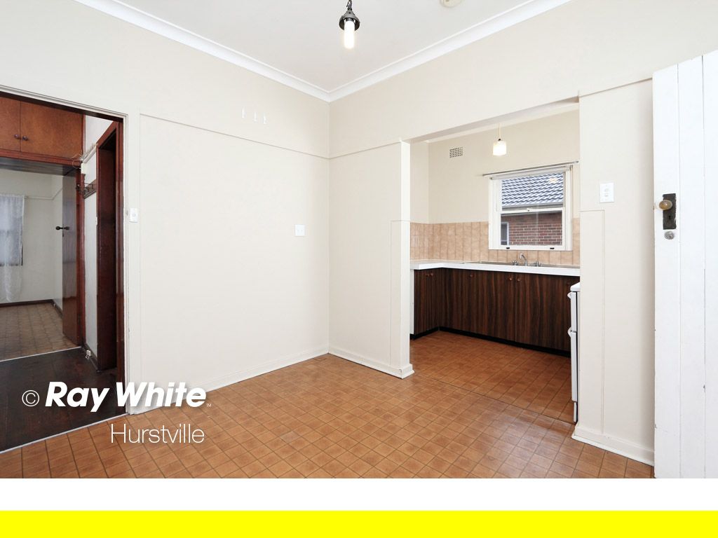 10 MacPherson Street, HURSTVILLE, NSW 2220