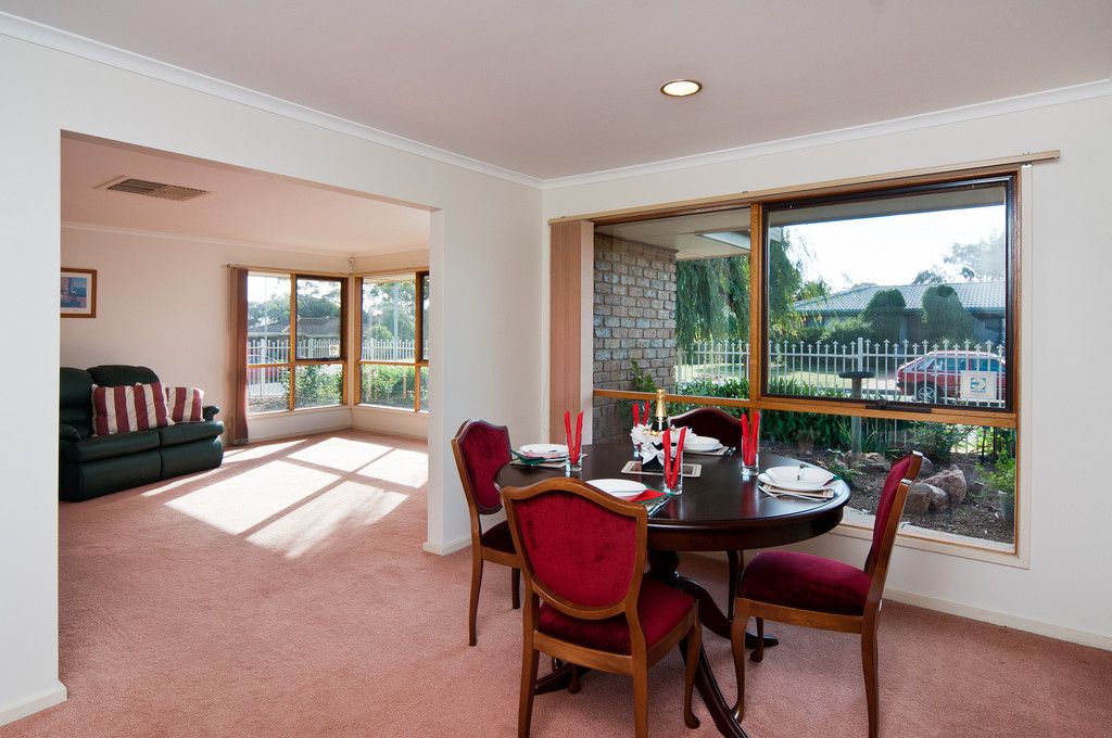 2 Buttercup Grove, MORPHETT VALE, SA 5162