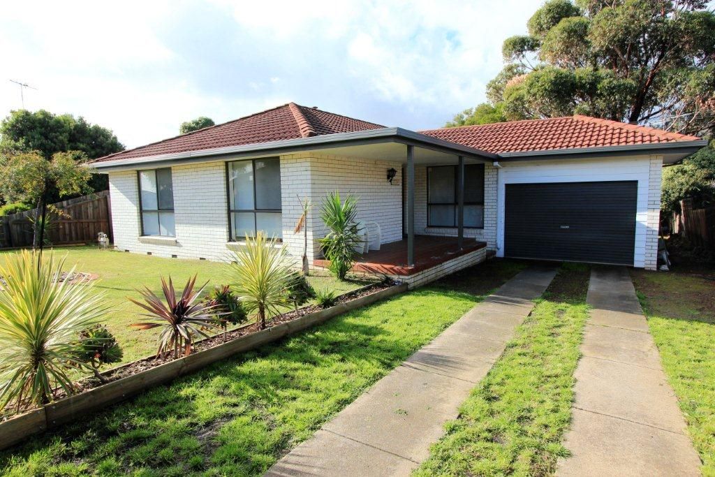 17 Birkenhead Road, GROVEDALE, VIC 3216