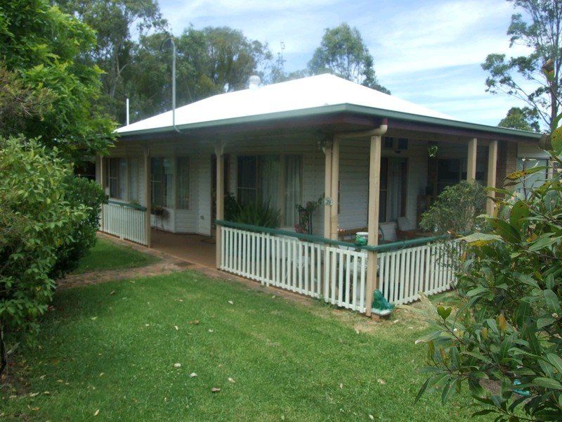 39 Charles Street, CROWS NEST QLD 4355