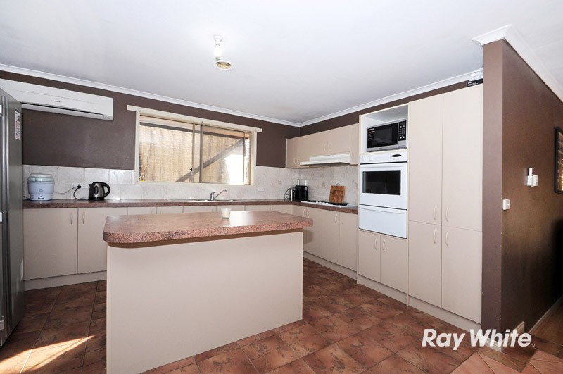 36 Bates Street, CRANBOURNE WEST, VIC 3977