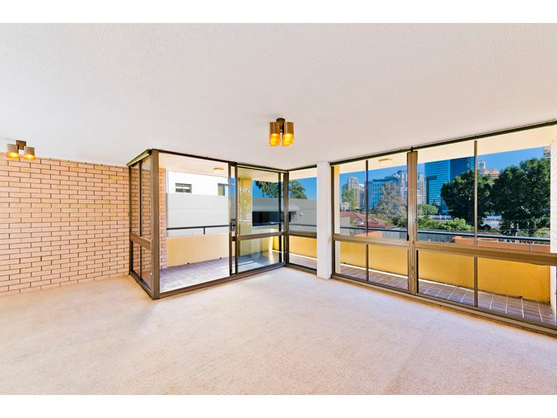 235 Main Street, KANGAROO POINT QLD 4169