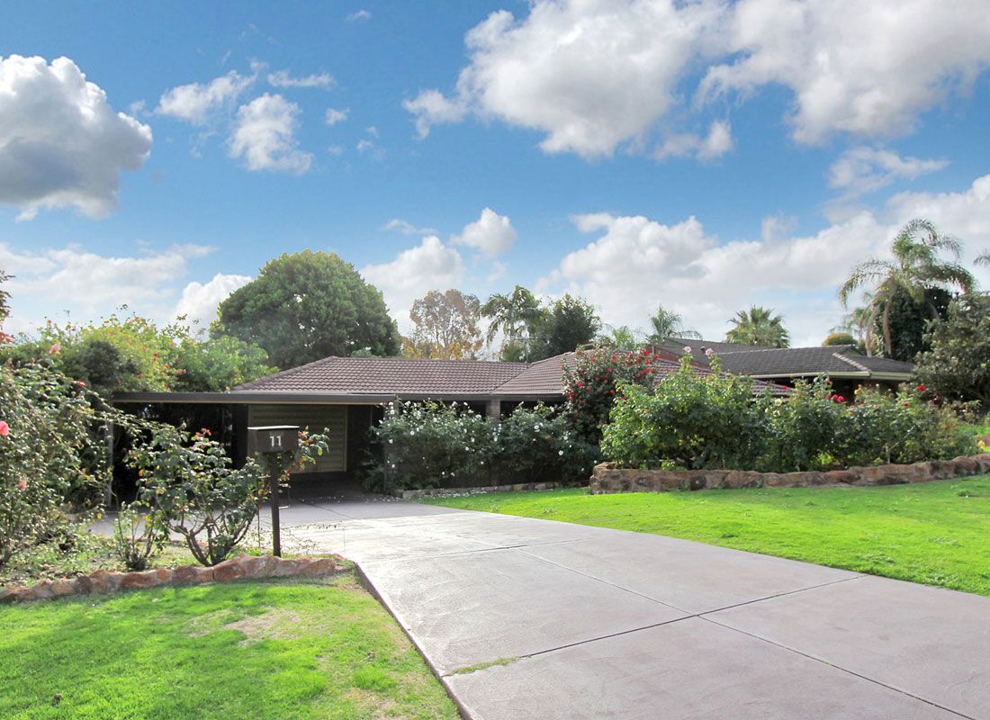 11 Winchester Way, LEEMING WA 6149