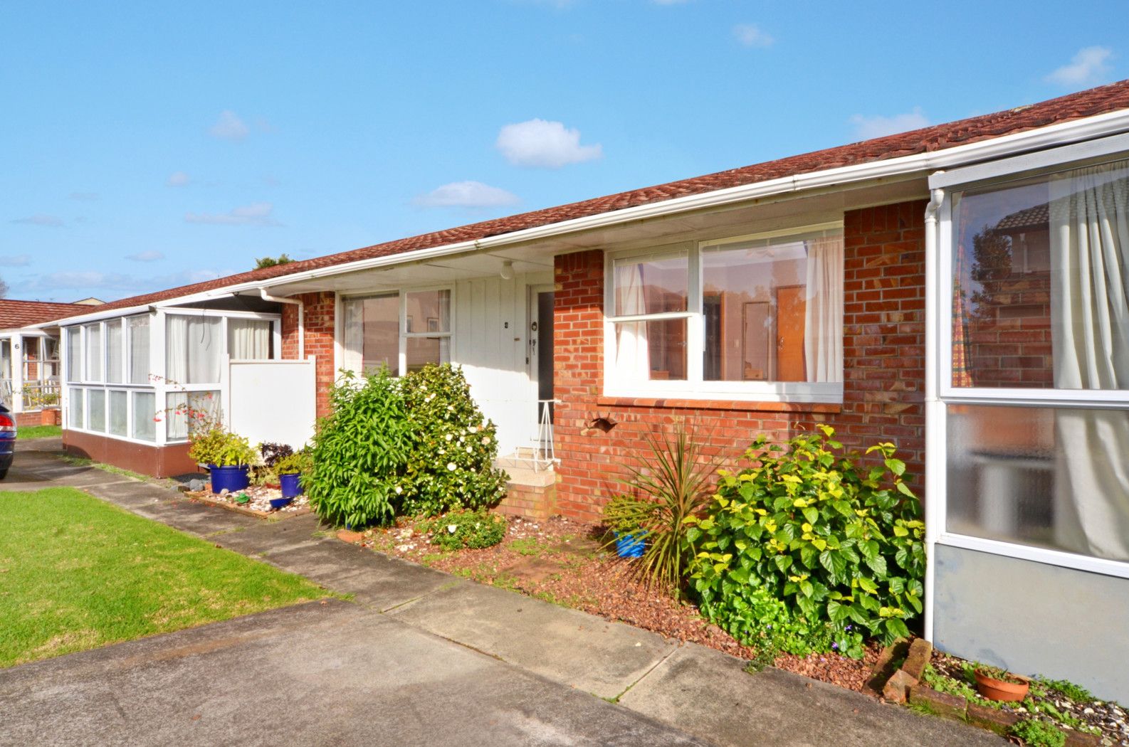 4/6 Bracken Avenue, TAKAPUNA, North Shore City