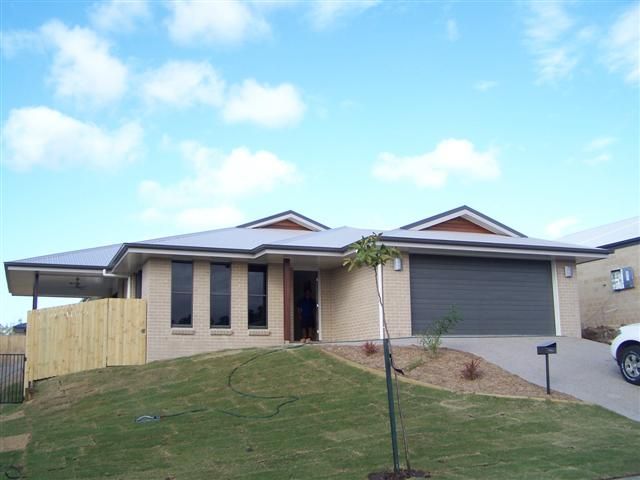 21 Bottlebrush Drive, KIRKWOOD, QLD 4680