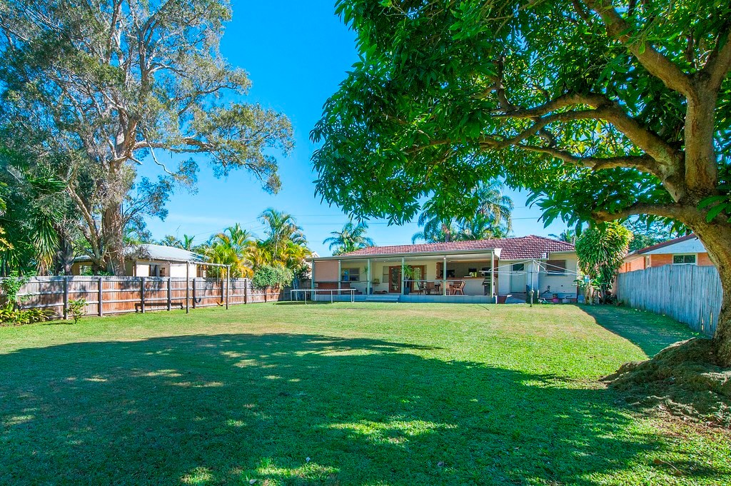 95 Turpin Road, LABRADOR, QLD 4215