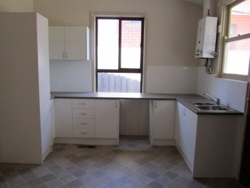 131 Warrigal Road, HUGHESDALE, VIC 3166
